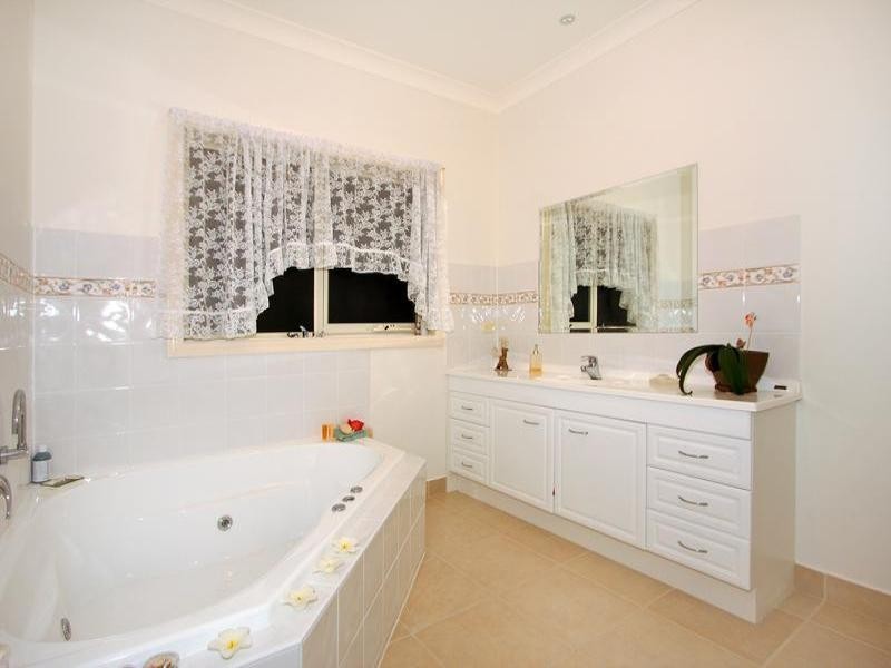 51 Escarpment Drive, Frankston South VIC 3199