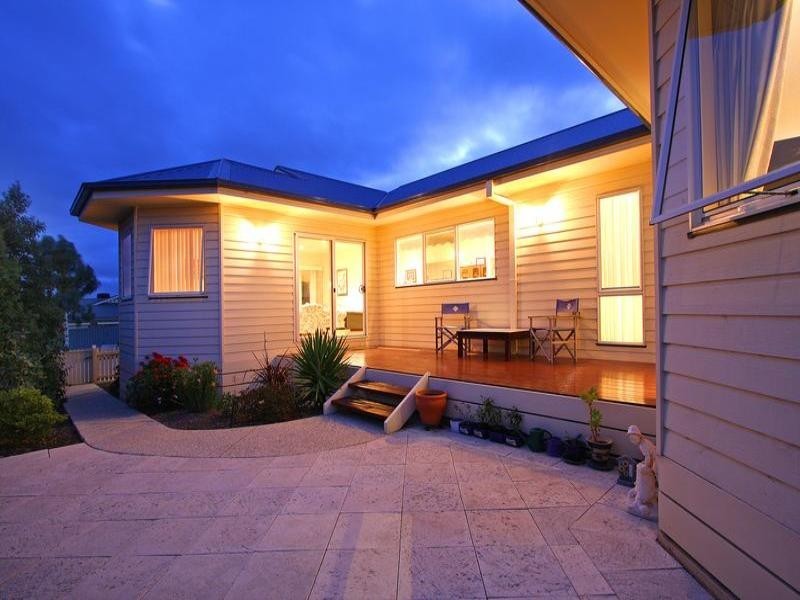 51 Escarpment Drive, Frankston South VIC 3199