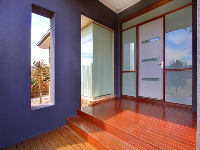 2 Coveside Avenue, Safety Beach VIC 3936