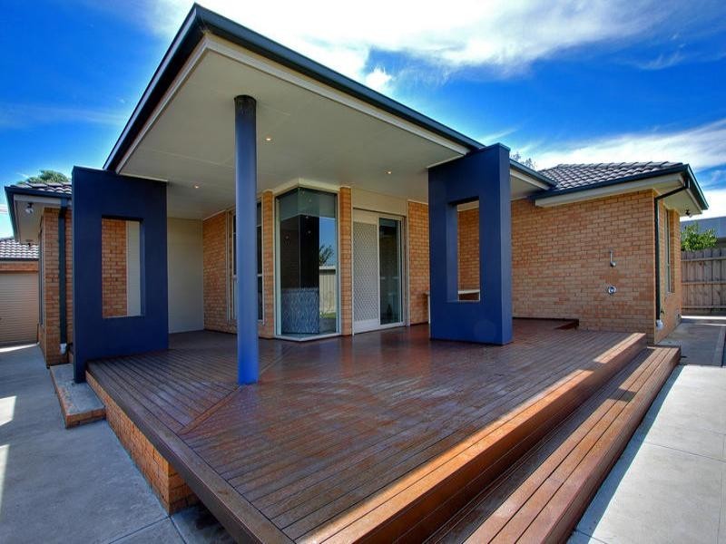 2 Coveside Avenue, Safety Beach VIC 3936