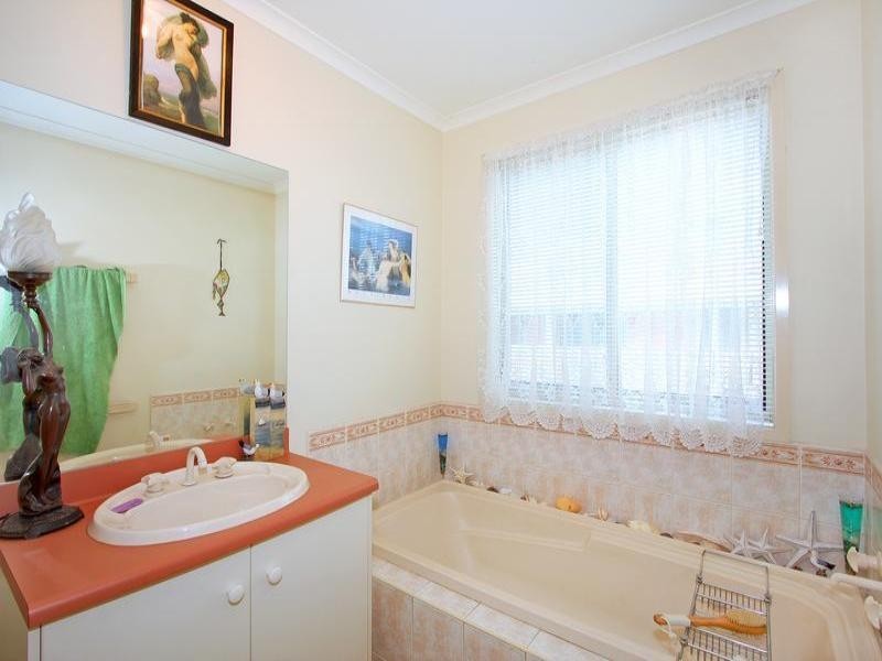 31 Coveside Avenue, Safety Beach VIC 3936