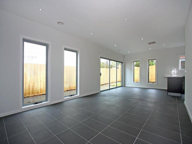 1/145 Palmerston Avenue, Dromana VIC 3936