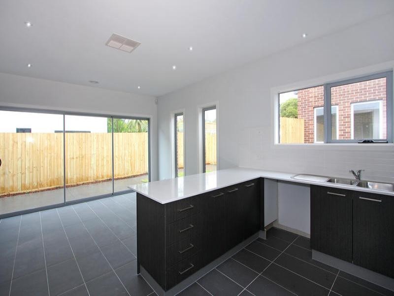 1/145 Palmerston Avenue, Dromana VIC 3936