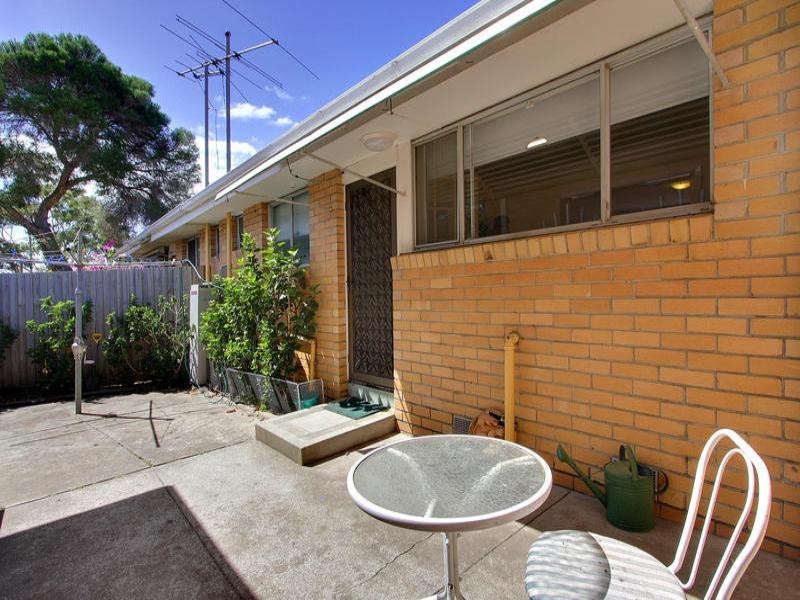 2/23 Cromwell Street, Mornington VIC 3931