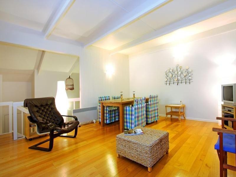 2/39 Alameda Avenue, Mornington VIC 3931