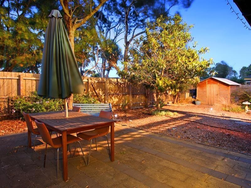 2/39 Alameda Avenue, Mornington VIC 3931