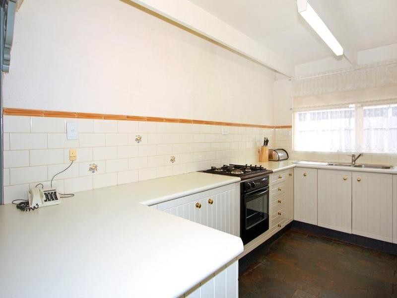 20 Sunningdale Avenue, Mornington VIC 3931