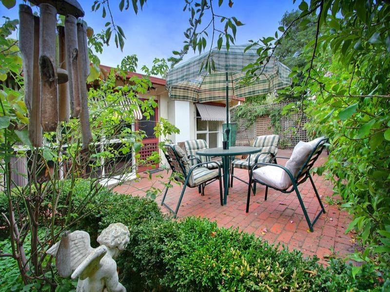 20 Sunningdale Avenue, Mornington VIC 3931