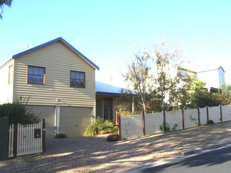 23 Ti Tree Grove, Mornington VIC 3931