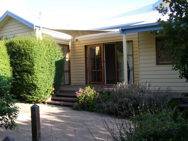 23 Ti Tree Grove, Mornington VIC 3931