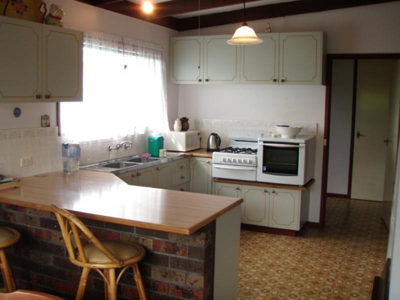 14 Iris Street, Dromana VIC 3936