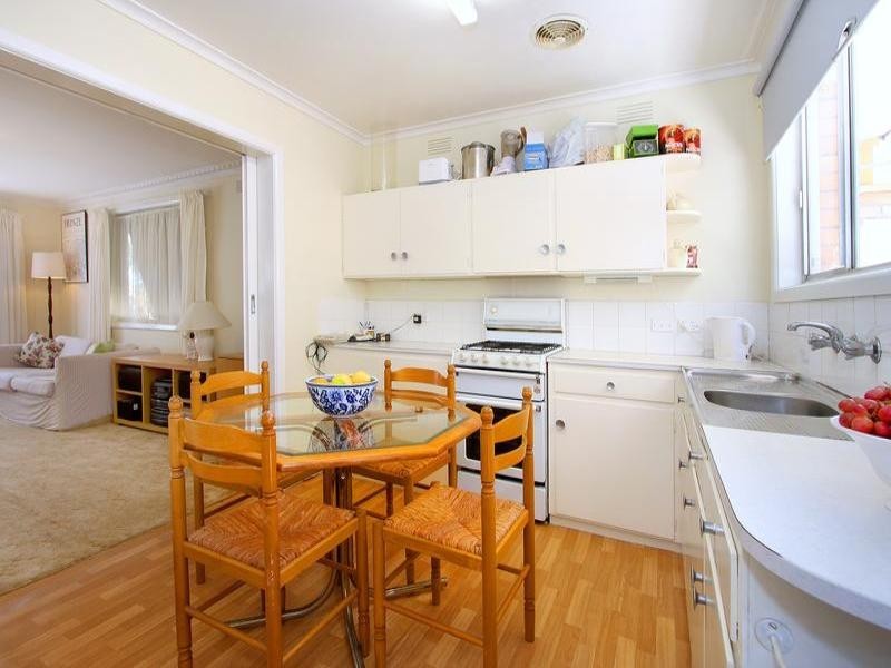 2/23 Cromwell Street, Mornington VIC 3931