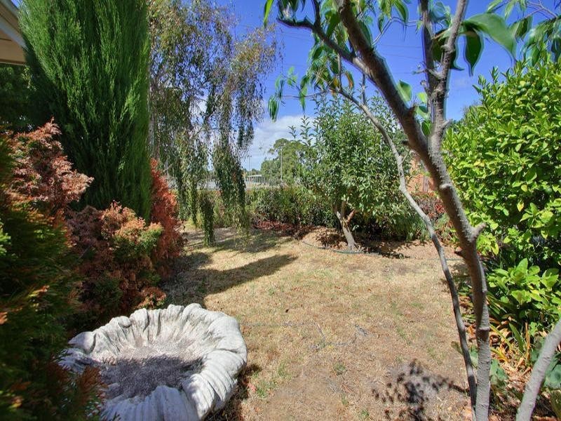 2/23 Cromwell Street, Mornington VIC 3931