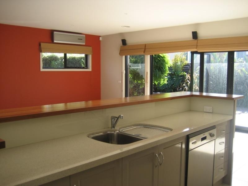 1/90 Barkly Street, Mornington VIC 3931