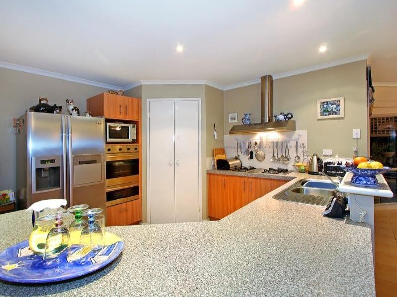 22 Waltham Drive, Mornington VIC 3931