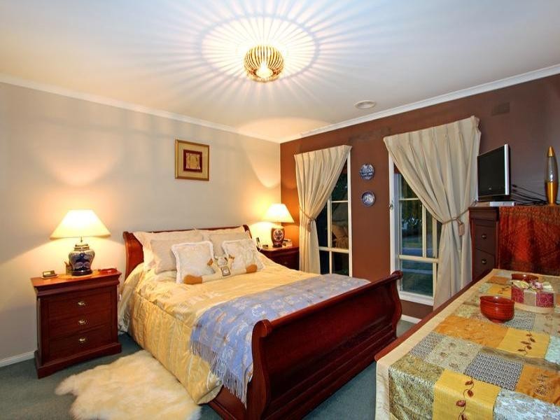 22 Waltham Drive, Mornington VIC 3931