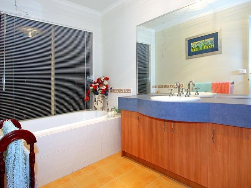 22 Waltham Drive, Mornington VIC 3931