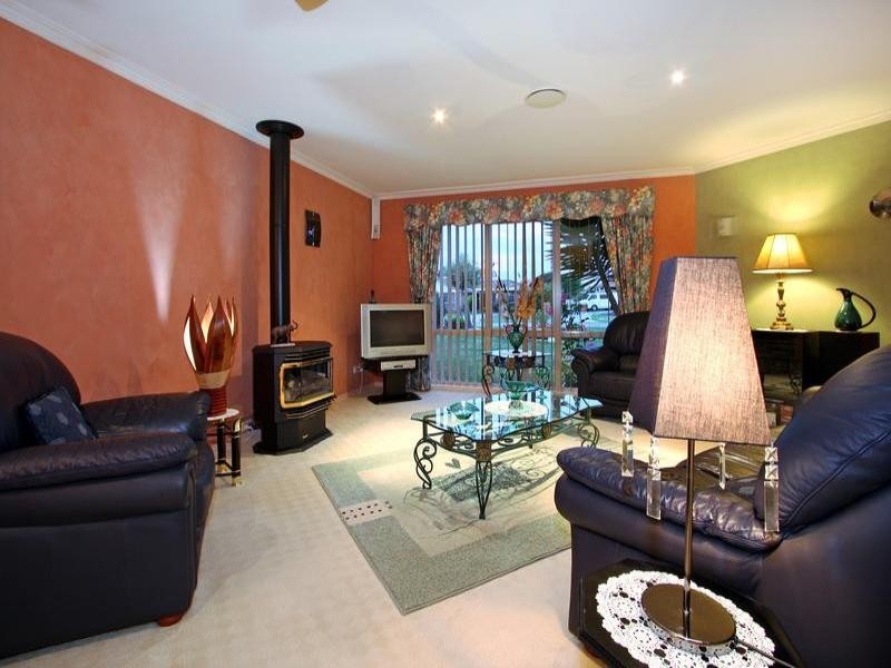 8 Country Club Drive, Safety Beach VIC 3936