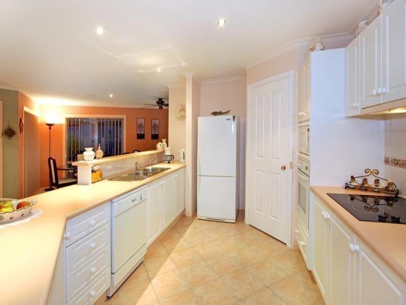 8 Country Club Drive, Safety Beach VIC 3936