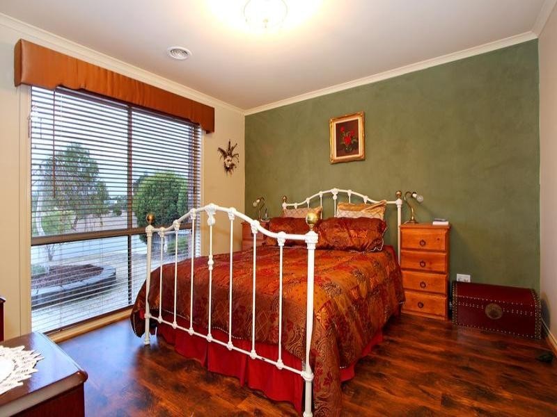 3 Kylie Close, Mornington VIC 3931