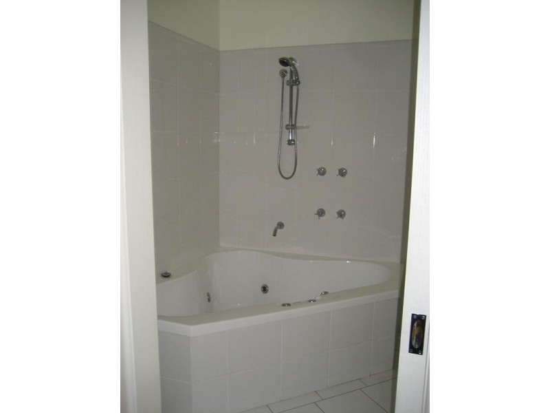 1 Bayview Road, Mornington VIC 3931