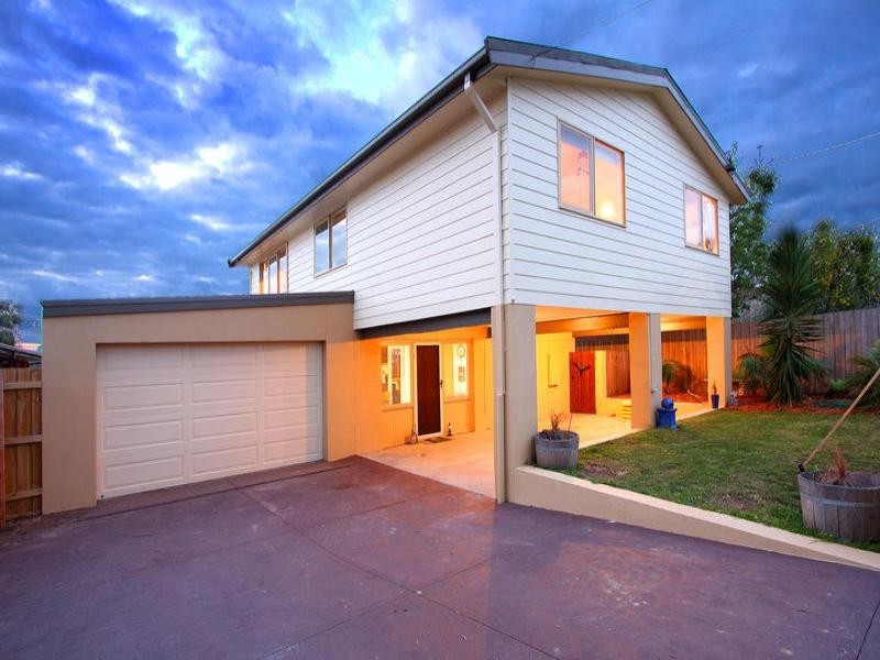 14 Cosmos Street, Dromana VIC 3936