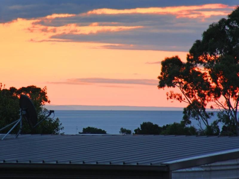 14 Cosmos Street, Dromana VIC 3936