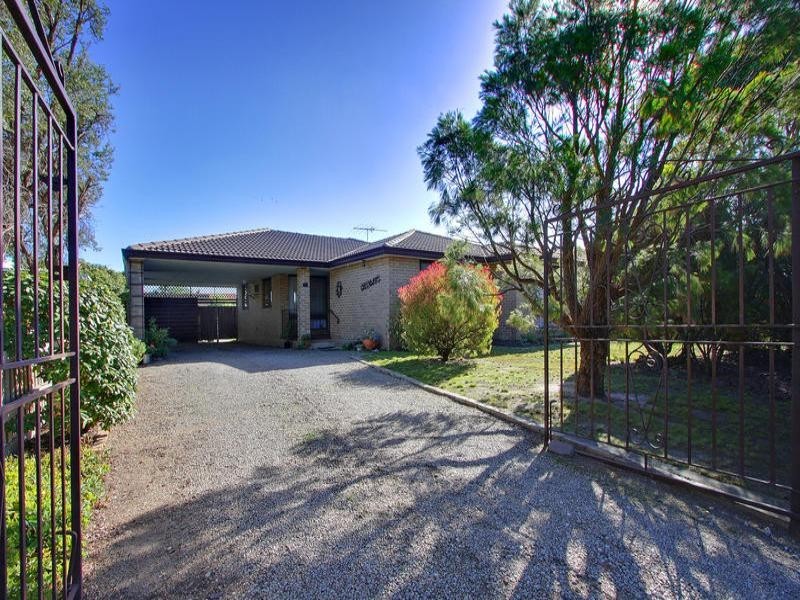 40 Gleneagles Avenue, Mornington VIC 3931