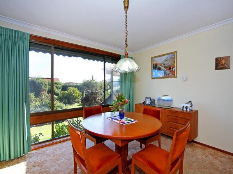 40 Gleneagles Avenue, Mornington VIC 3931