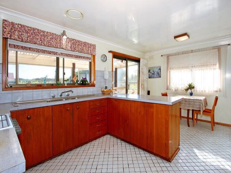 40 Gleneagles Avenue, Mornington VIC 3931