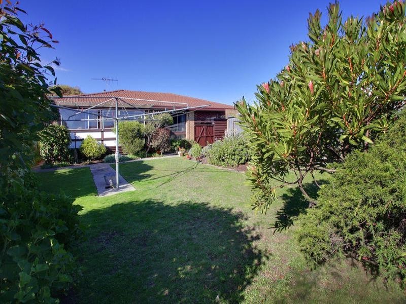 40 Gleneagles Avenue, Mornington VIC 3931