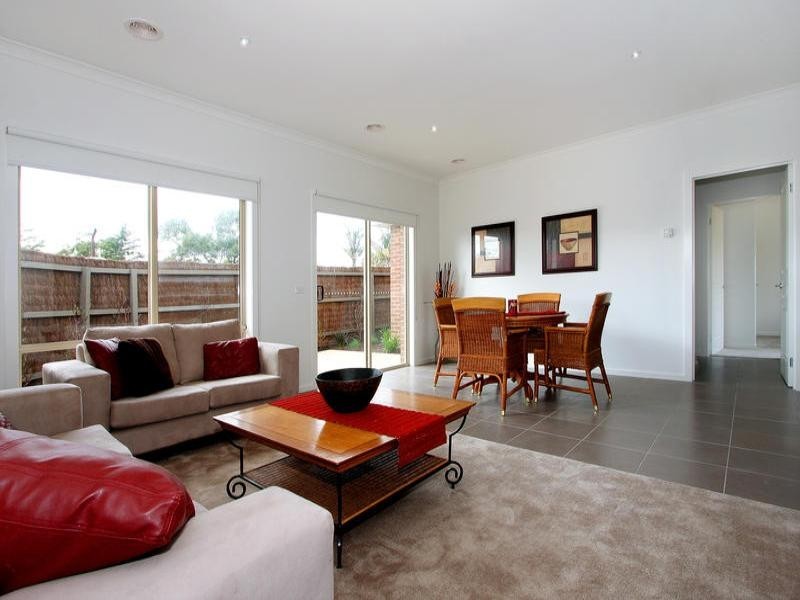 11/239 Dunns Road, Mornington VIC 3931