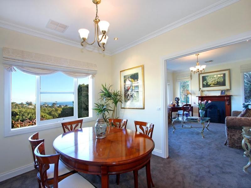 33 Fairbairn Avenue, Mount Martha VIC 3934