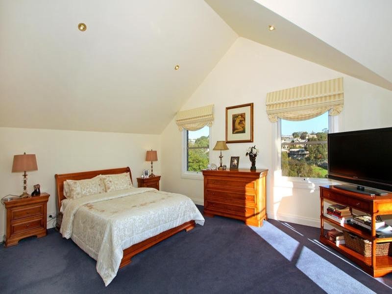 33 Fairbairn Avenue, Mount Martha VIC 3934