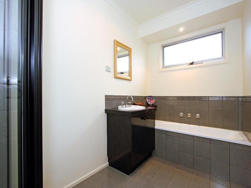 70 Clarendon Drive, Somerville VIC 3912