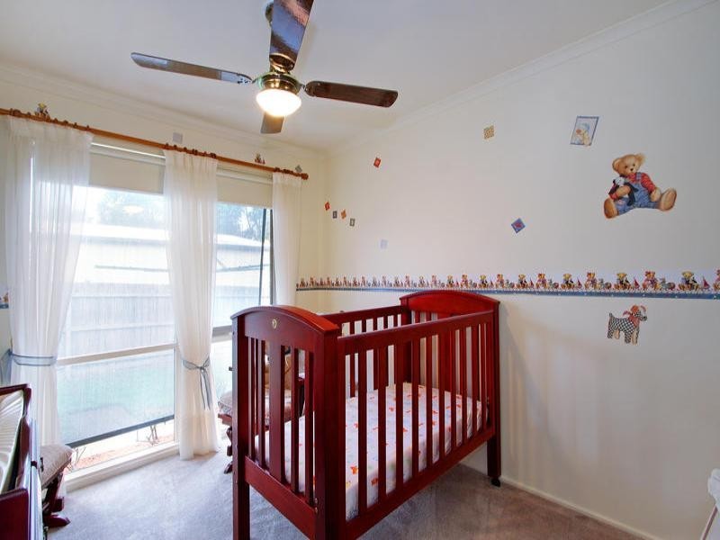 70 Clarendon Drive, Somerville VIC 3912