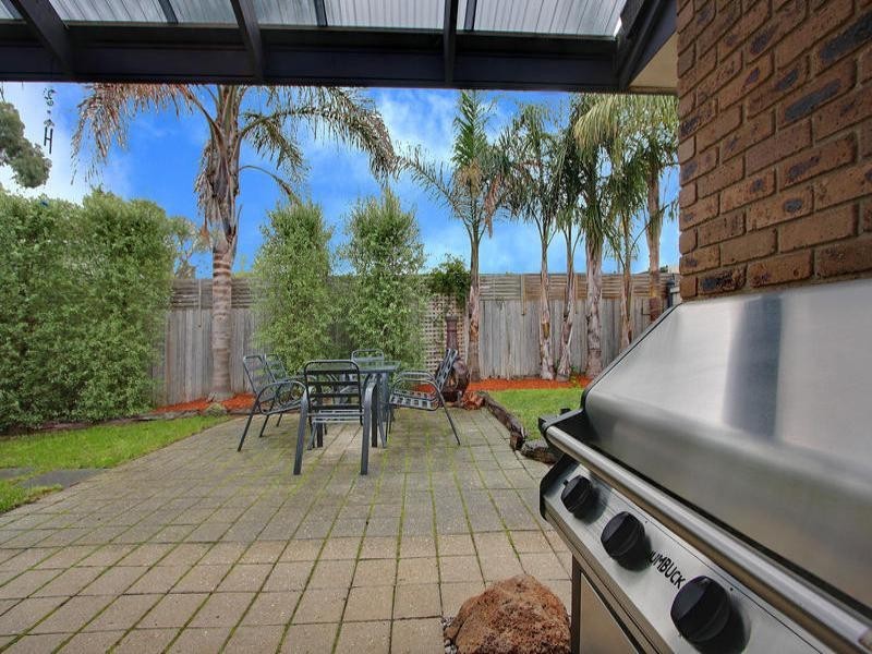 70 Clarendon Drive, Somerville VIC 3912