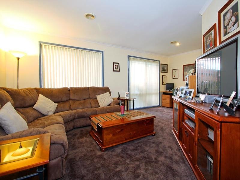 8 Baystone Court, Mount Martha VIC 3934