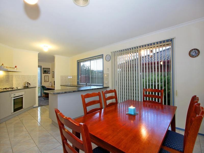 8 Baystone Court, Mount Martha VIC 3934
