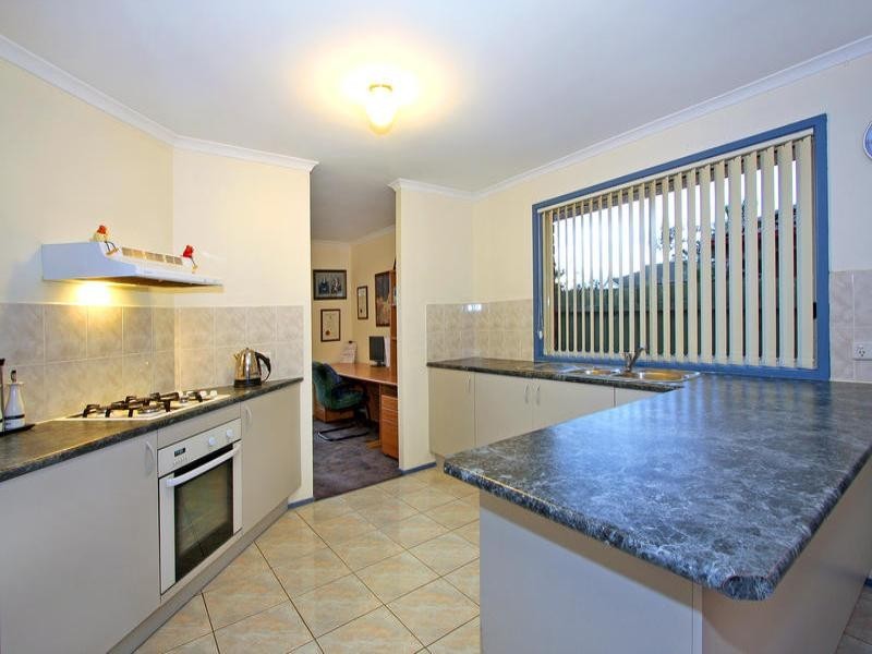 8 Baystone Court, Mount Martha VIC 3934