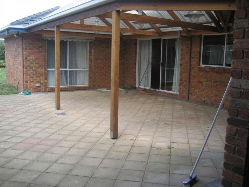 10 Waltham Drive, Mornington VIC 3931