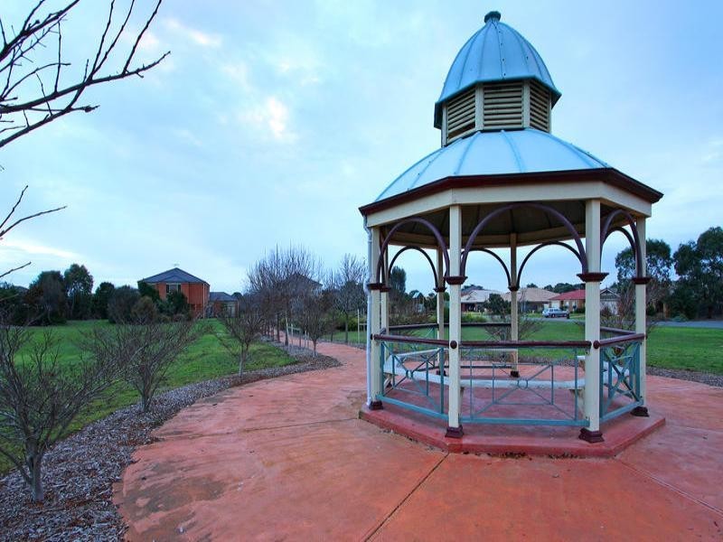 5 Twilight Place, Safety Beach VIC 3936