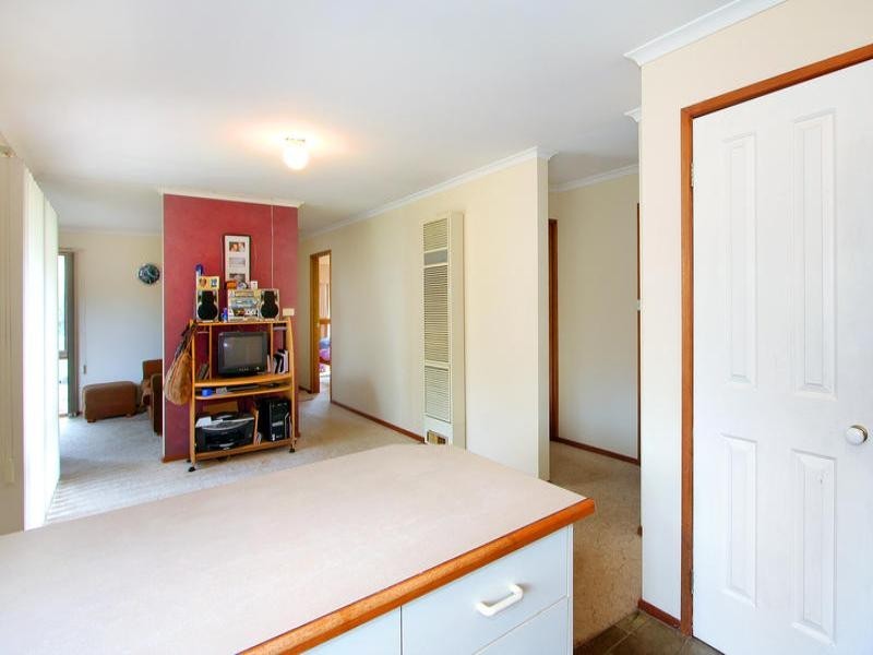 17 Madeleine Court, Somerville VIC 3912