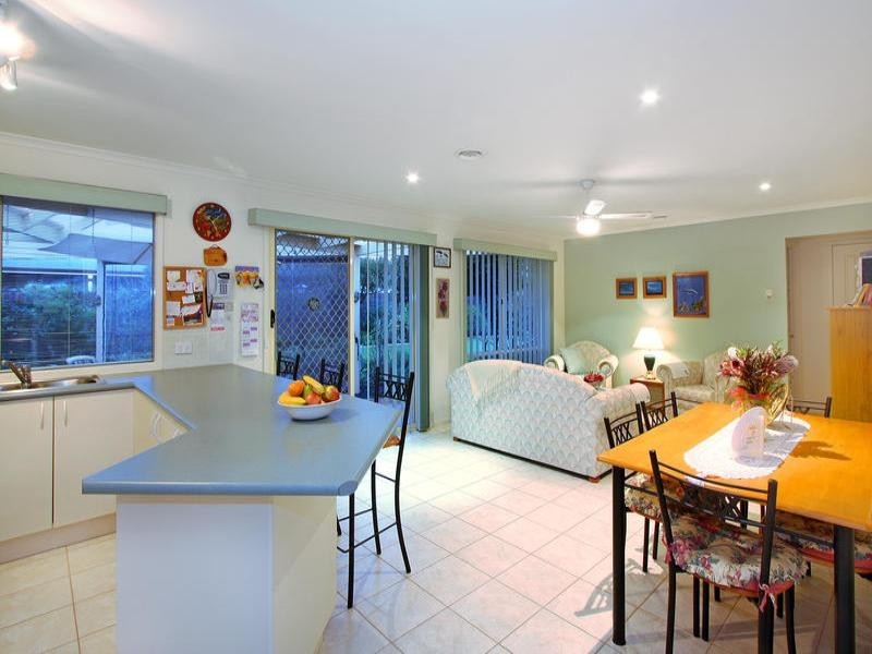 42 Victoria Street, Safety Beach VIC 3936