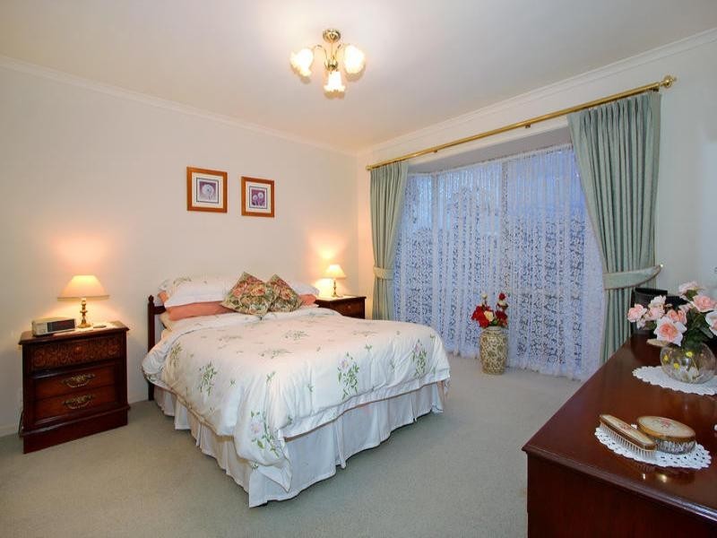 42 Victoria Street, Safety Beach VIC 3936