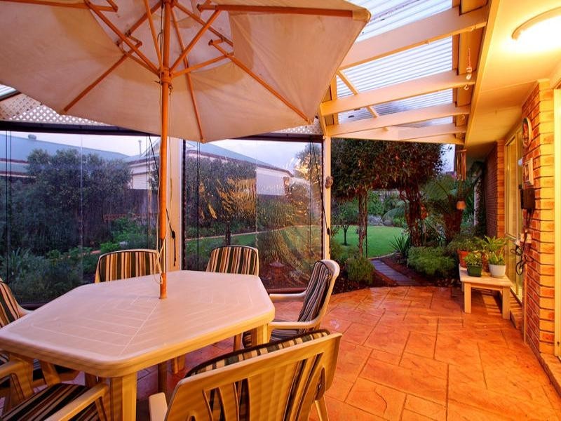 42 Victoria Street, Safety Beach VIC 3936