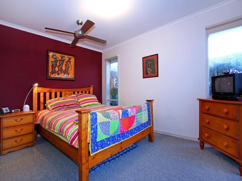 3/52 Alameda Avenue, Mornington VIC 3931