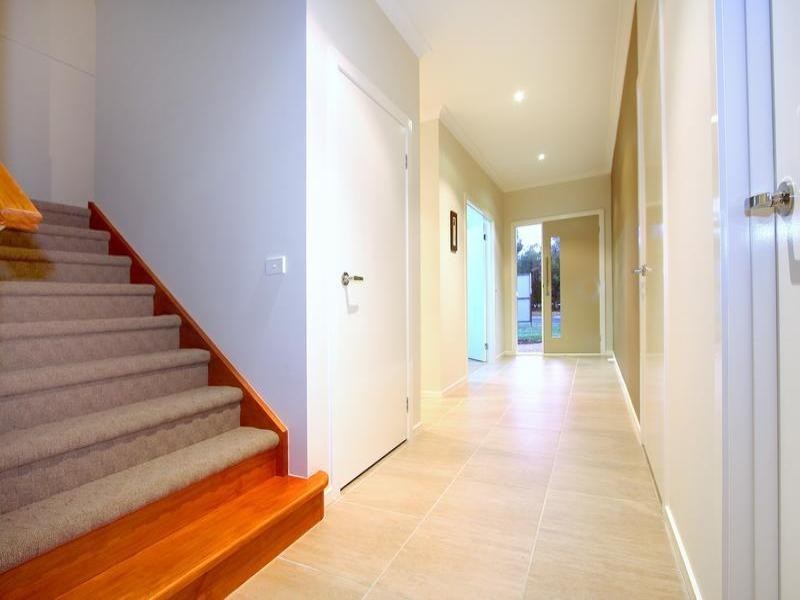 1/27 Alameda Avenue, Mornington VIC 3931