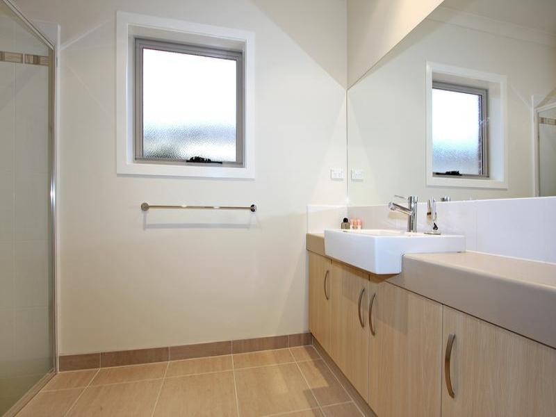 1/27 Alameda Avenue, Mornington VIC 3931