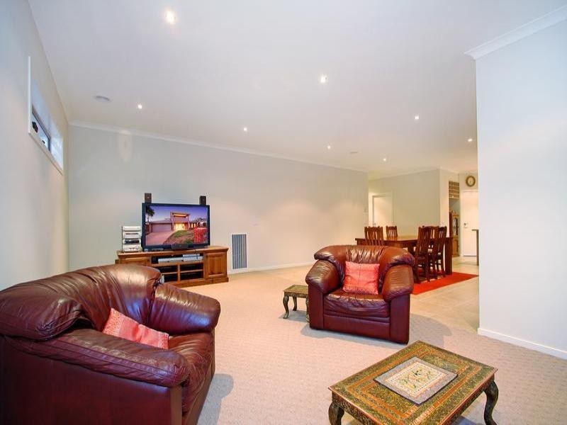 1/27 Alameda Avenue, Mornington VIC 3931